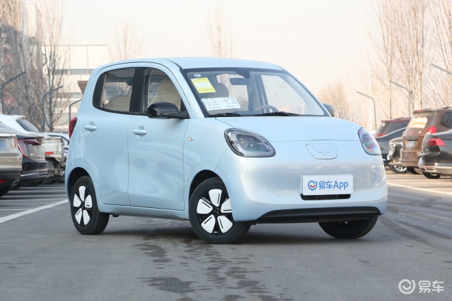 五菱宏光MINIEV四门版上市 售4.48万元起