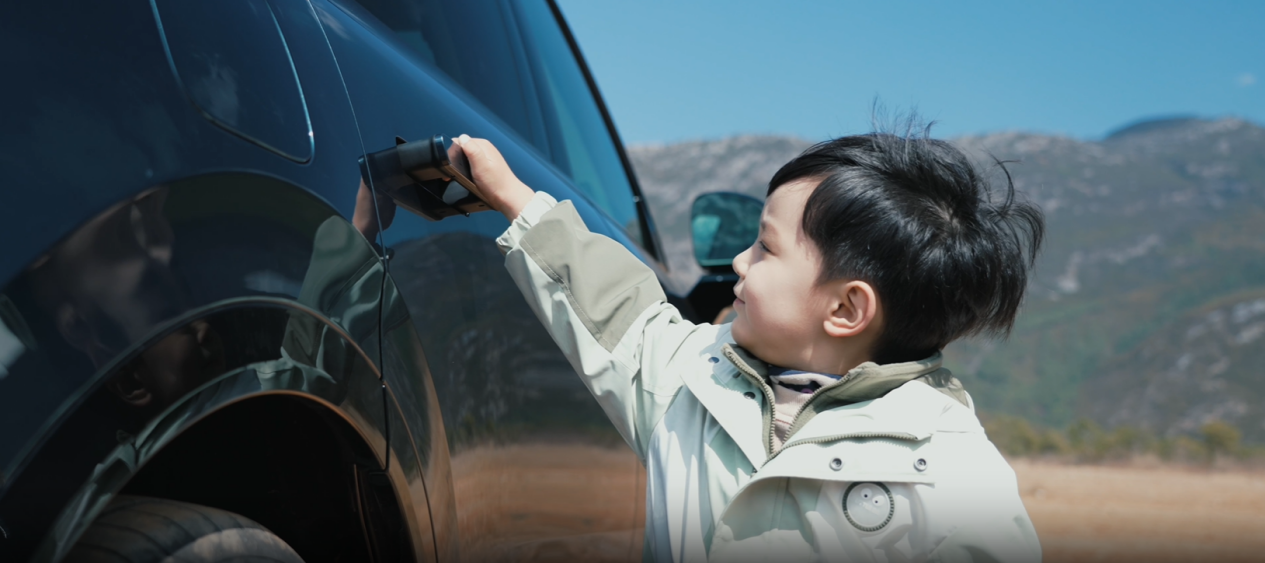 《爸爸当家》同款神车！领克900让带娃出行秒变轻松模式