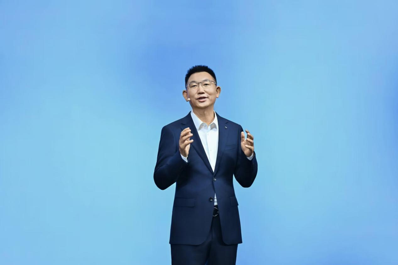 赛力斯何利扬：问界出品皆为精品，问界M8纯电版正式上市！