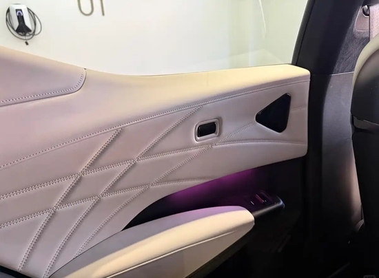 内饰布局变化大 2026款极氪X实车曝光