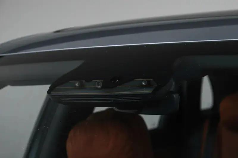 红旗HS6 PHEV正式上市 售17.88万元起