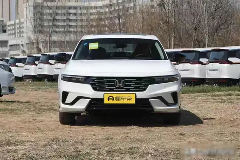 特斯拉碾压帕萨特 B级车新旧厮杀 究竟谁才是最后赢家？