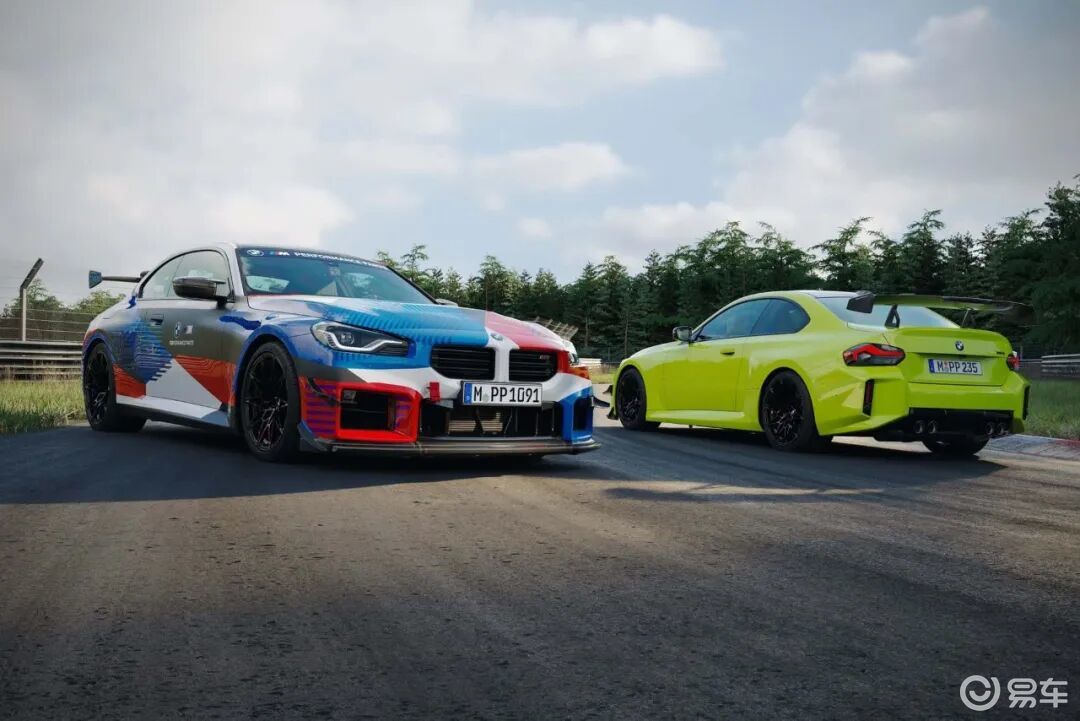 原厂改装的赛道版宝马M2，鹅颈式大尾翼真帅